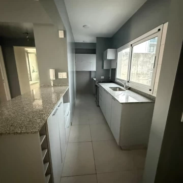 Departamento APTO CREDITO, 2 ambientes 5to piso al frente a gas con baulera, en San Cristobal