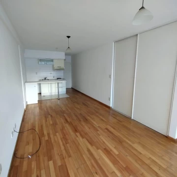 Excelente amplio departamento monoambiente
