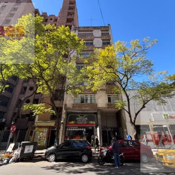 VENTA – Piso completo de 3 dormitorios con balcón en Nueva Córdoba