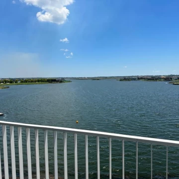 Departamento de 3 ambientes con vista al lago central