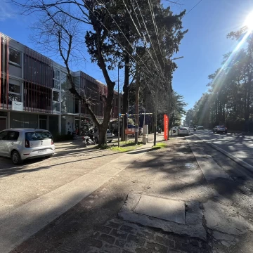 Alquiler Local / oficina en Paseo Nirvana calle 478 bis y Camino Belgrano City Bell