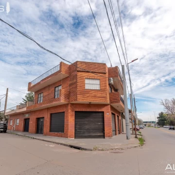 Departamento 4 ambientes con cochera en Villa Sarmiento