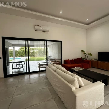 Casa en Venta en 1 Planta con pileta San Matias PG