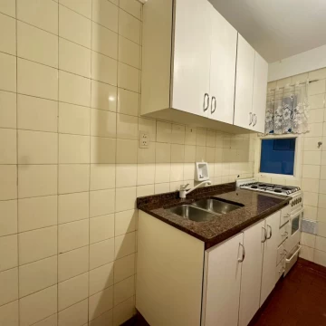 1788200832.jpg