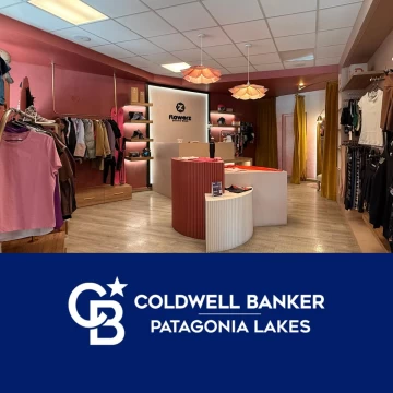 VENTA Fondo de comercio · Indumentaria deportiva femenina · Sobre Av. Arrayanes · Villa la Angostura