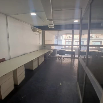 Unidad de 173 m²- apta oficina o vivienda en Peatonal Florida al 600