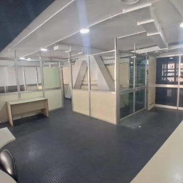 Unidad de 154 m² - apta oficina o vivienda en Peatonal Florida al 600