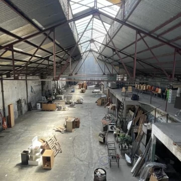 Depósito 2050 m2 - 30 m de frente - Barracas - OPORTUNIDAD