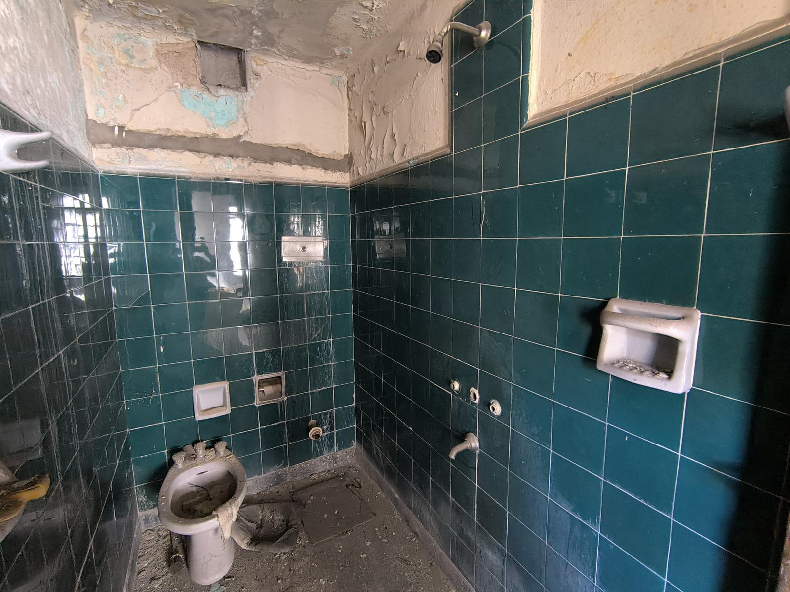 Baño - unidad  frente