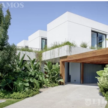 EXCLUSIVA CASA MODERNA EN ALQUILER TEMPORARIO UBICADA EN EL BARRIO LOS CARDOS DE PUNTA CHICA