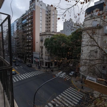 1788257775.jpg