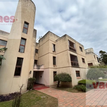 ALQUILER – Departamento de 2 dormitorios con cochera y seguridad en Las Palmas