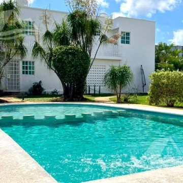 Casa en venta en Cancun smz 11