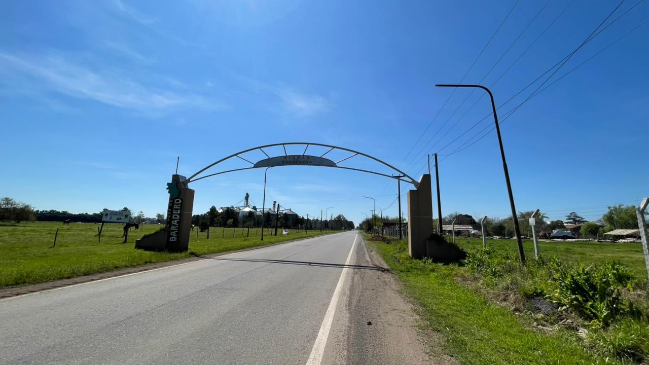 entrada al pueblo