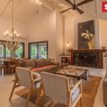Mapuche CC venta o alquiler,  casa en una planta, 4 cuartos, escritorio, galería. Piscina.