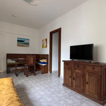 Departamento tres ambientes en el centro en venta