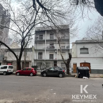Departamento con balcon a frente de 1 dormitorio en alquiler, La Plata