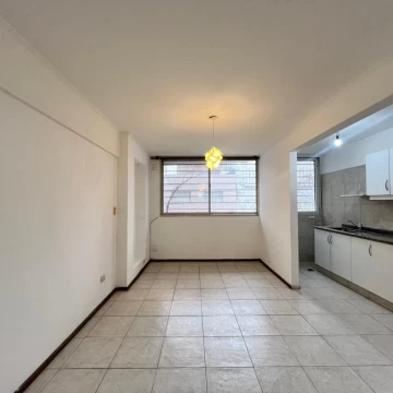 Alquiler Departamento Rosario  2 dormitorios Centro Amplio semipiso Cocina separada  Quincho