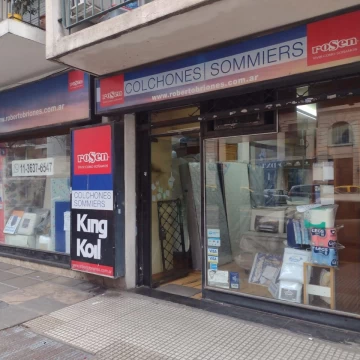 Local sobre Av Rivadavia buen frente!!