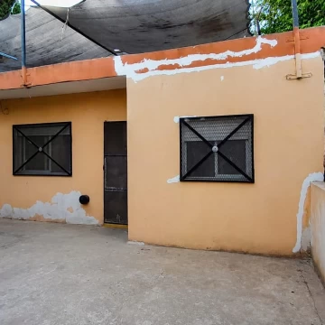 VENTA. Casa 3 ambientes con pileta. González Chávez 485, Chascomús, Buenos Aires, Argentina
