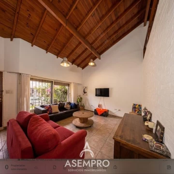Casa en Venta en Florida 6 Ambientes con Jardin