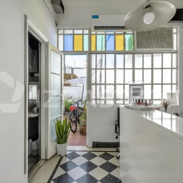 Loacal Comercial en la mejor zona de  Martinez