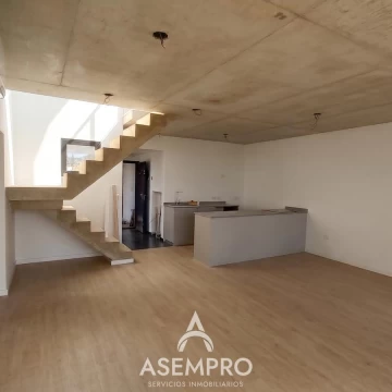 Departamento Duplex 3 Ambientes con Terraza y Parrilla