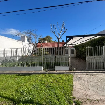 Casa en alquiler 16 506 y 507 Manuel B. Gonnet