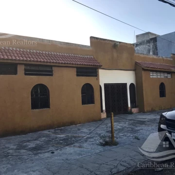 Edificio Comercial en Venta en Sm 65