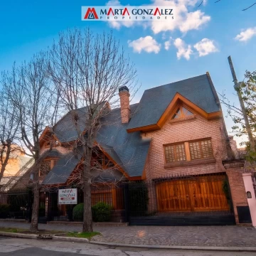 VILLA SARMIENTO CHALET DE GRAN CATEGORIA CUATRO DORMITORIOS