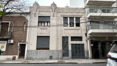 Casa en Venta, Rosario, 3 dormitorios   comodin c/jardín