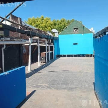 LOCAL COMERCIAL EN VENTA CENTRO DE PILAR