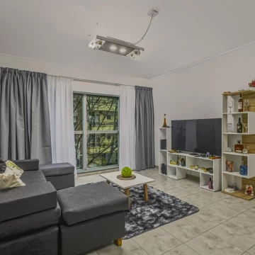Calle 55 e 9 y 10, 1 DORMITORIO, 2do PISO AL FRENTE