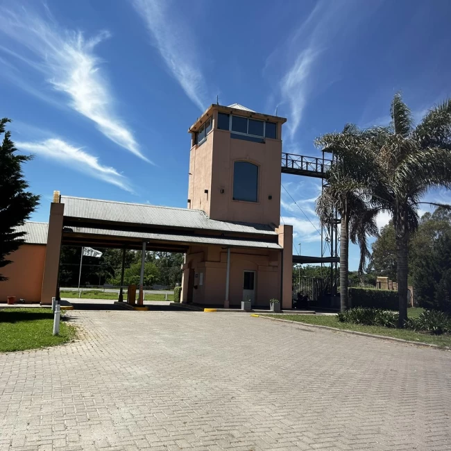 Casa en  exclusivo Club de Campo con instalaciones de Spa de aguas termales venta el mirador