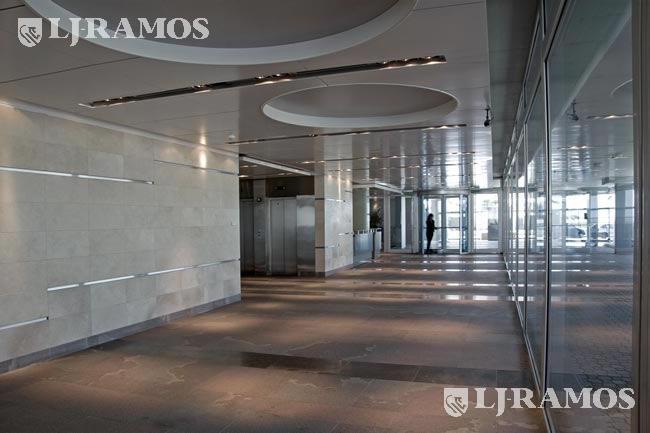 01-Hall