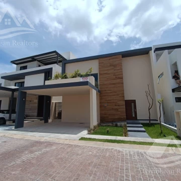 Casa en Venta en Via Cumbres Cancun