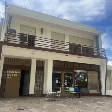 Bv. Rondeau 2500 LOCAL COMERCIAL Y CASA