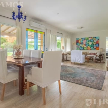 Casa en venta en el Barrio  Santa María De Tigre