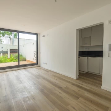 VENTA DUPLEX 2 AMBIENTES - JARDIN CON PARRILLA  - A ESTRENAR - CHACARITA