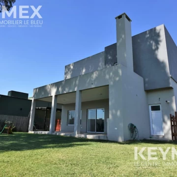 Venta Casa 4 Dormitorios Lote Interno Barrio Santo Tomas - Pilar