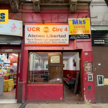 Venta. Local comercial. y viviendas de 4 amb , terraza en La Boca.