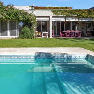 Casa en alquiler temporario en Las Liebres, capacidad 6 personas con pileta