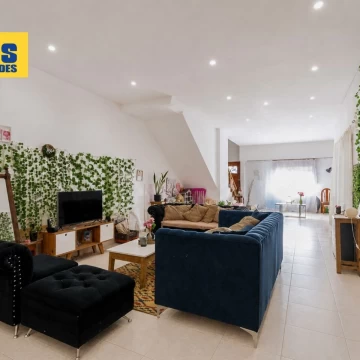 Casa en venta en Barracas. 3 dormitorios. Quincho y patio para disfrutar en familia.