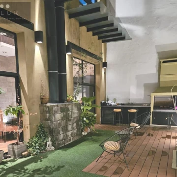PH en venta 3 ambientes con amplio patio en el corazón de Villa Urquiza 