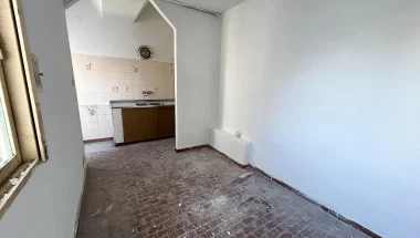 Casa en Venta con proyecto y legajo, Barrio Abasto, Rosario, 3 dormitorios c/cochera a reciclar