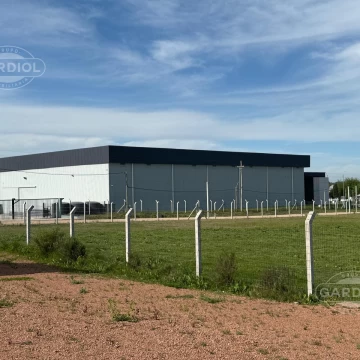 Galpón Comercial 1.600 m² sobre Ruta 39 – Maldonado | USD 8.000