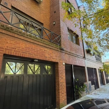 PH en Venta. 3 Ambientes con Cochera y Quincho. Sin expensas. Barracas