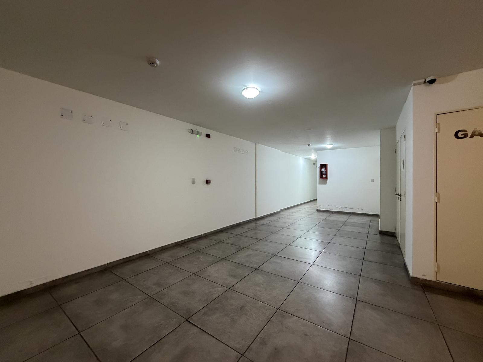 Palier de acceso al departamento