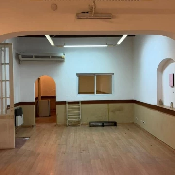 ¡Descubrí un amplio 2 ambientes con patio y entrada independiente!