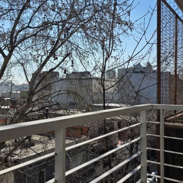 Venta Departamento en Flores de 2 Ambientes